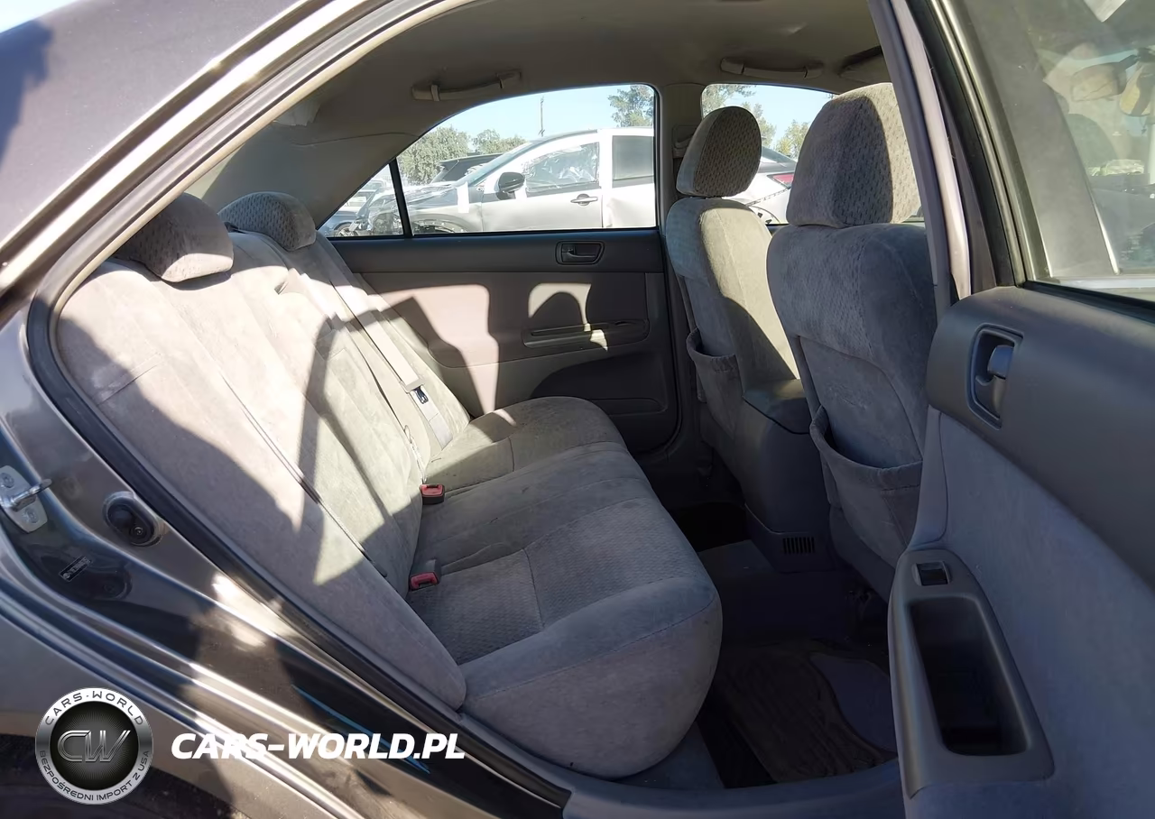 2004 Toyota Camry Le VIN:4T1BE32K84U863052 - 8