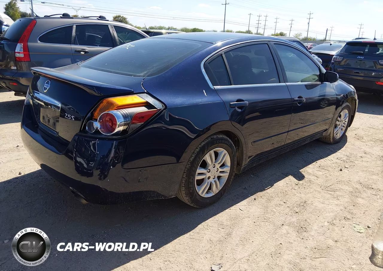 2012 Nissan Altima 2.5 S VIN:1N4AL2AP8CN512752 - 4