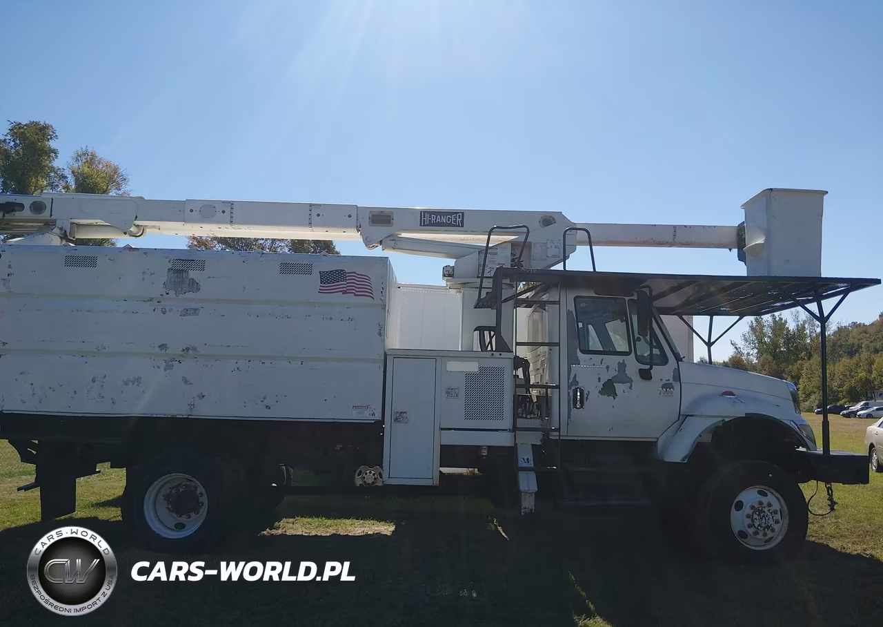 2004 International 7000 7300 VIN:1HTWBAAN64J024598 - 13