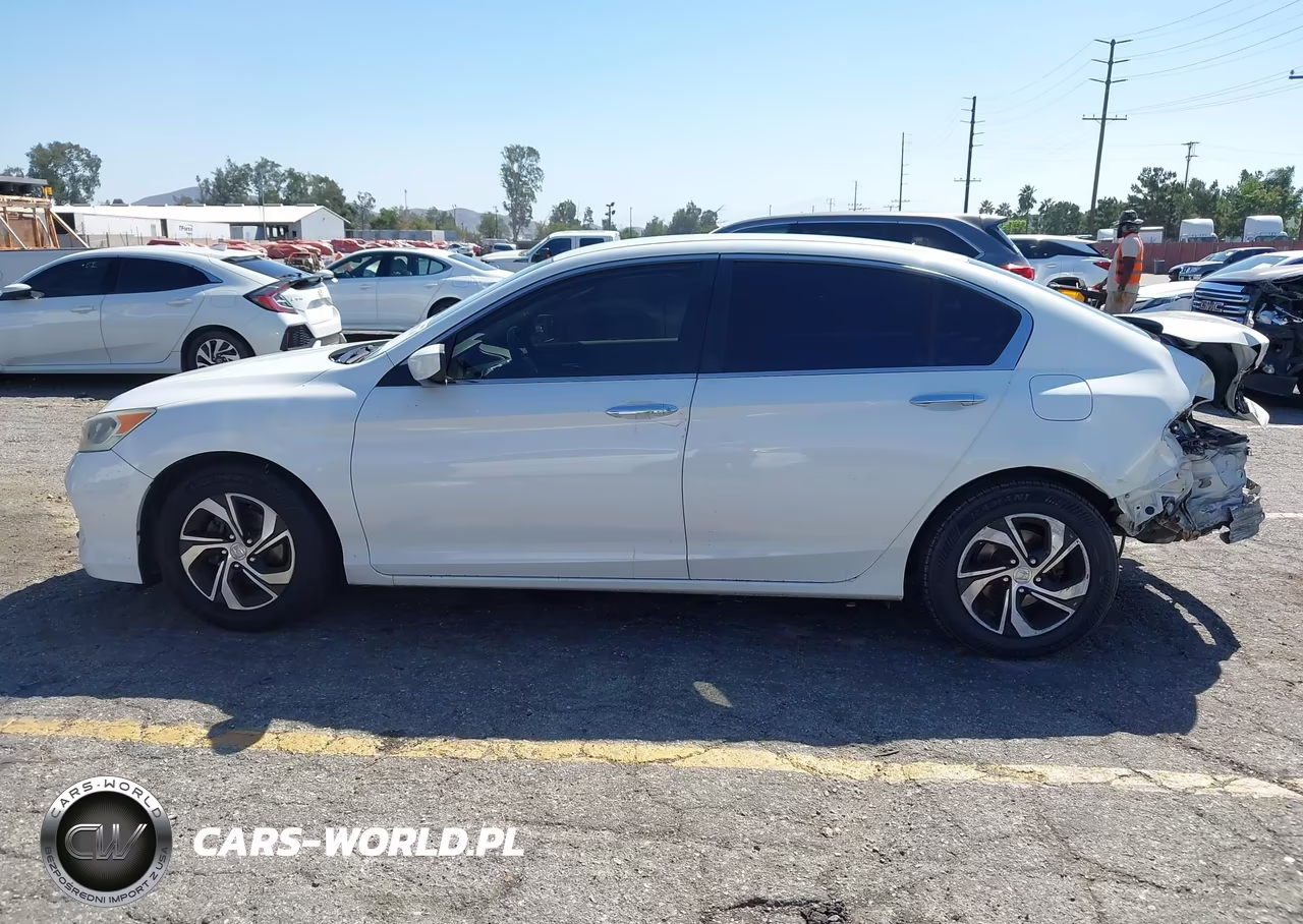 2017 Honda Accord Lx VIN:1HGCR2F31HA181133 - 15
