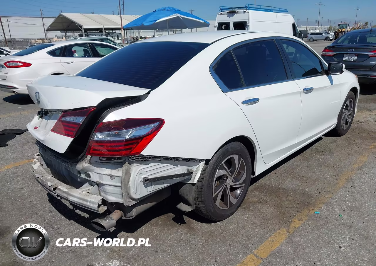 2017 Honda Accord Lx VIN:1HGCR2F31HA181133 - 4