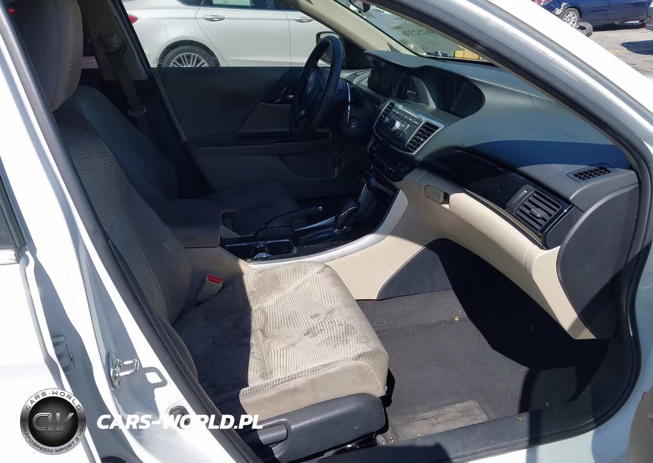 2017 Honda Accord Lx VIN:1HGCR2F31HA181133 - 5