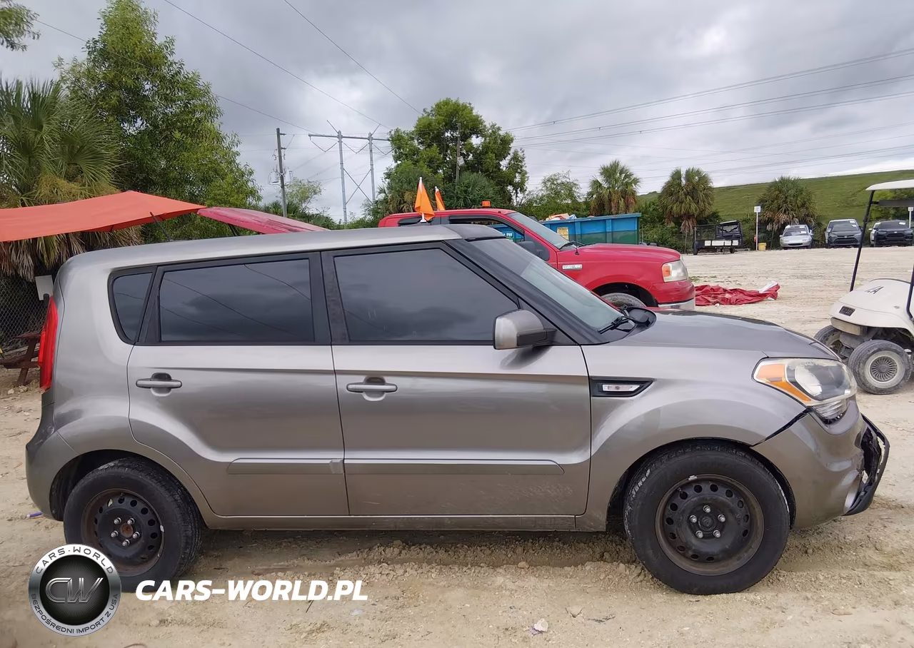 2013 Kia Soul VIN:KNDJT2A50D7613511 - 13