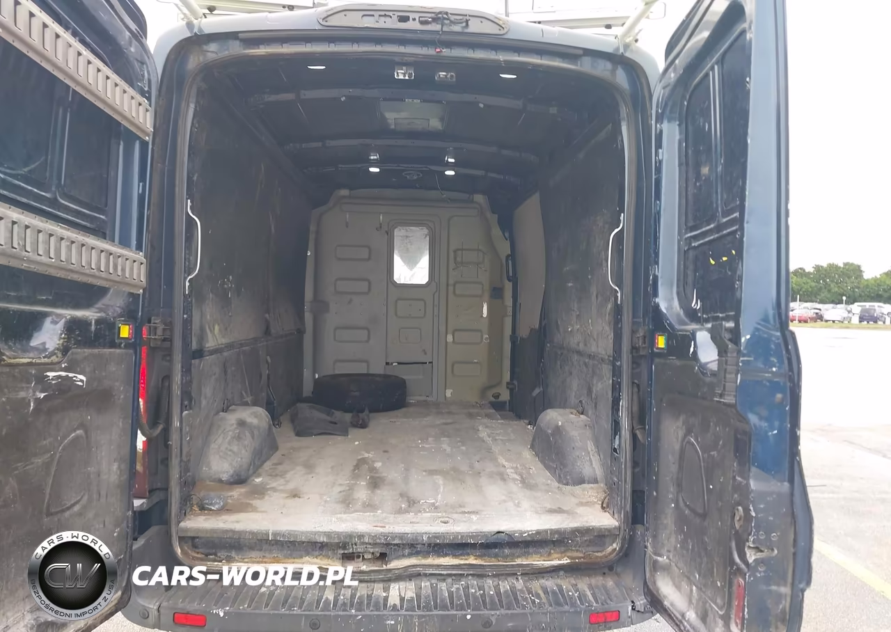 2018 Ford Transit-350 VIN:1FTBW2CG2JKA61626 - 8