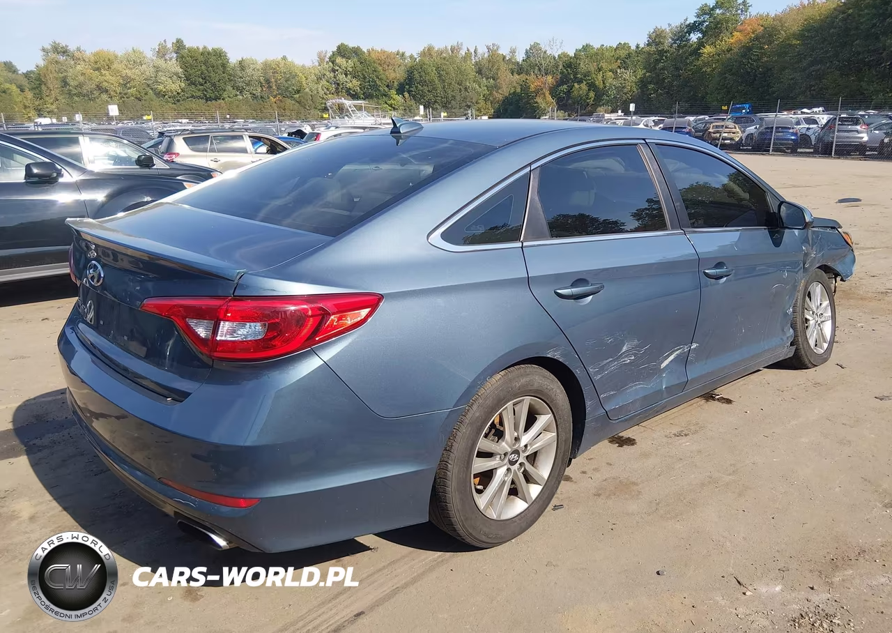 2015 Hyundai Sonata Se VIN:5NPE24AF0FH160983 - 4