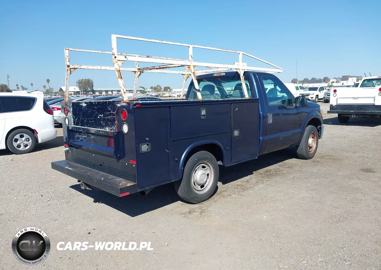 2016 Ford F-250 Xl VIN:1FDBF2A65GED02513 - 4