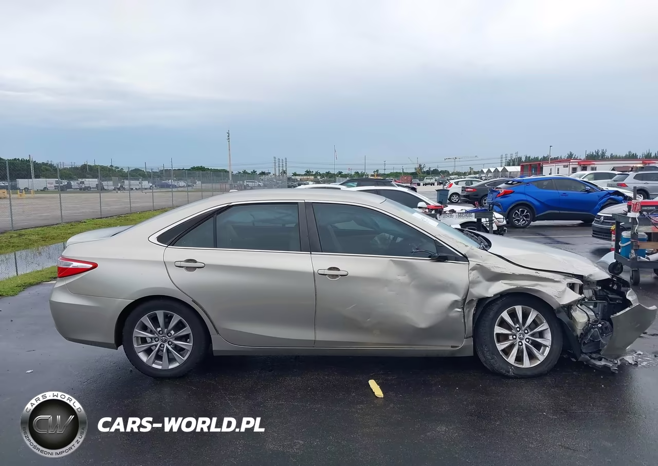 2015 Toyota Camry Xle VIN:4T4BF1FK9FR486302 - 13