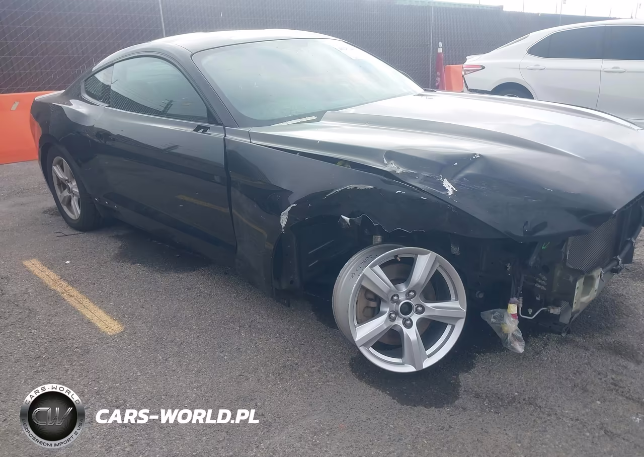 2017 Ford Mustang V6 VIN:1FA6P8AM2H5330720 - 17