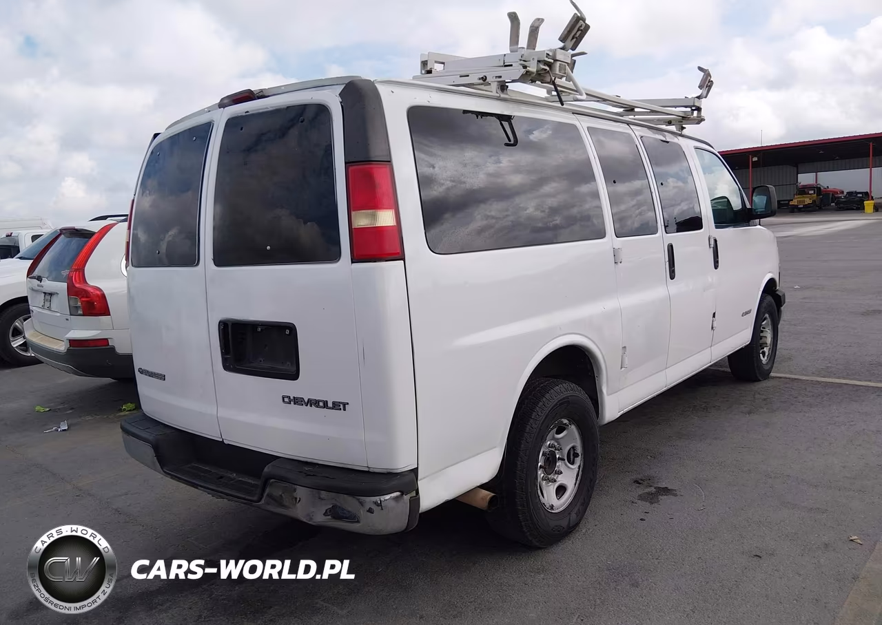2004 Chevrolet Express VIN:1GNGG25UX41243372 - 4