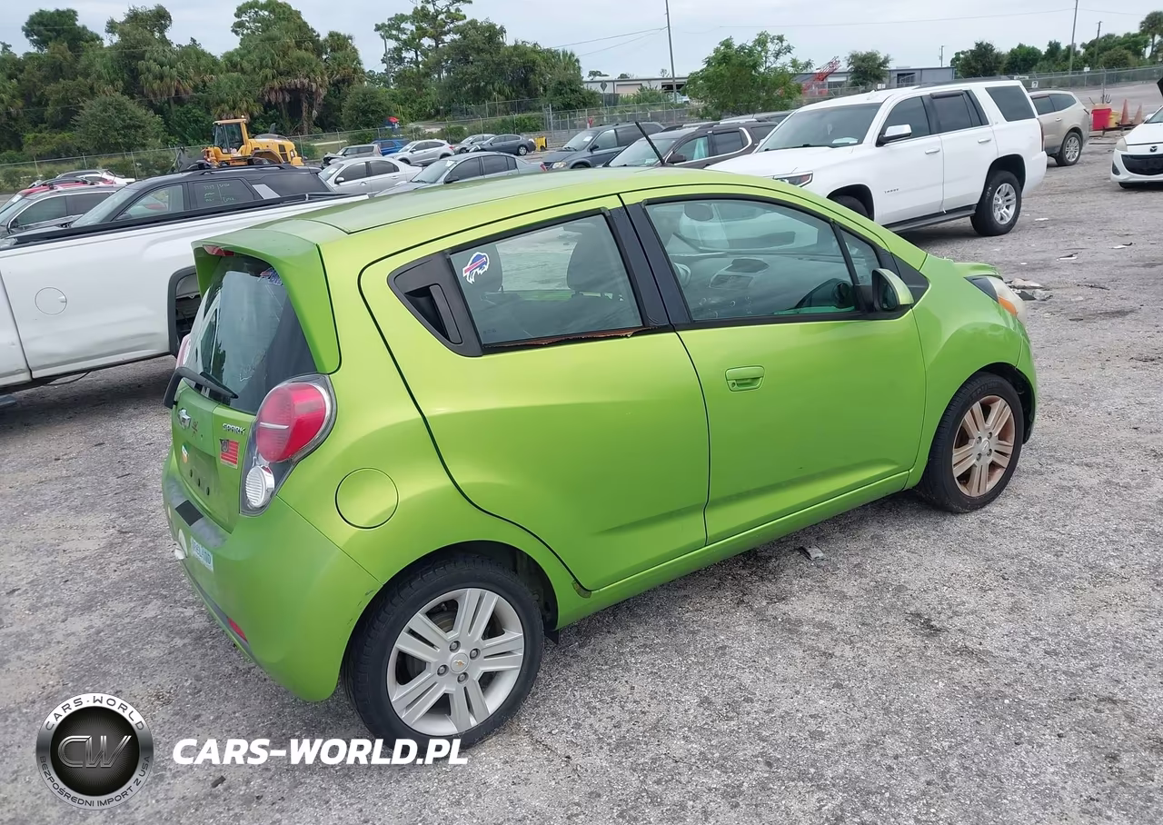 2015 Chevrolet Spark Ls Cvt VIN:KL8CB6S93FC708975 - 4