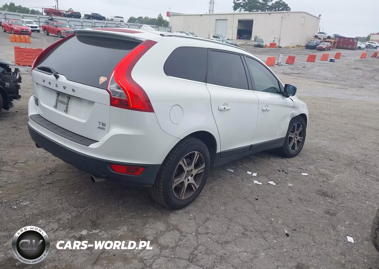 2011 Volvo Xc60 T6-T6 R-Design VIN:YV4902DZ9B2195225 - 4