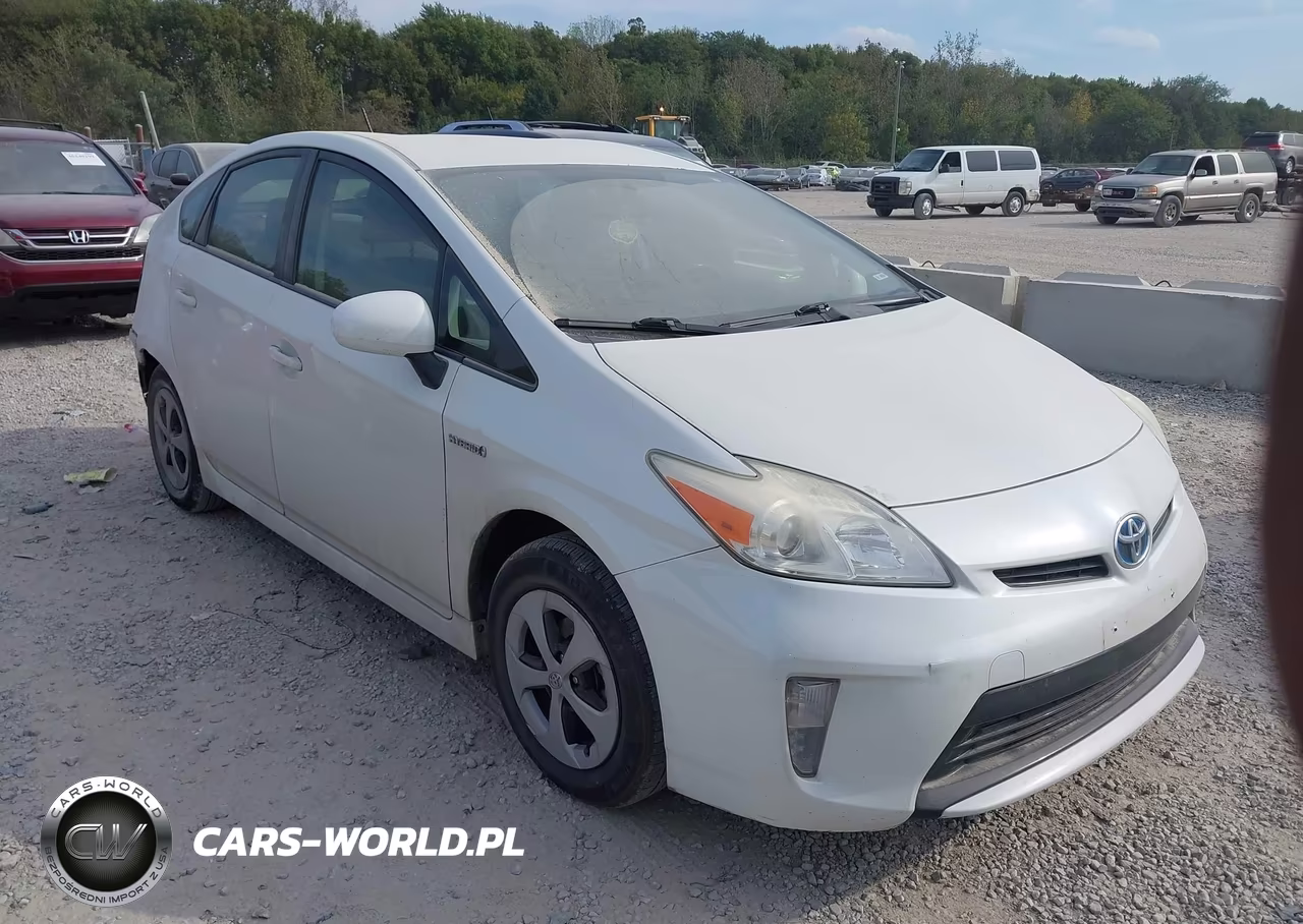 2015 Toyota Prius Two VIN:JTDKN3DU4F1928552 - 1