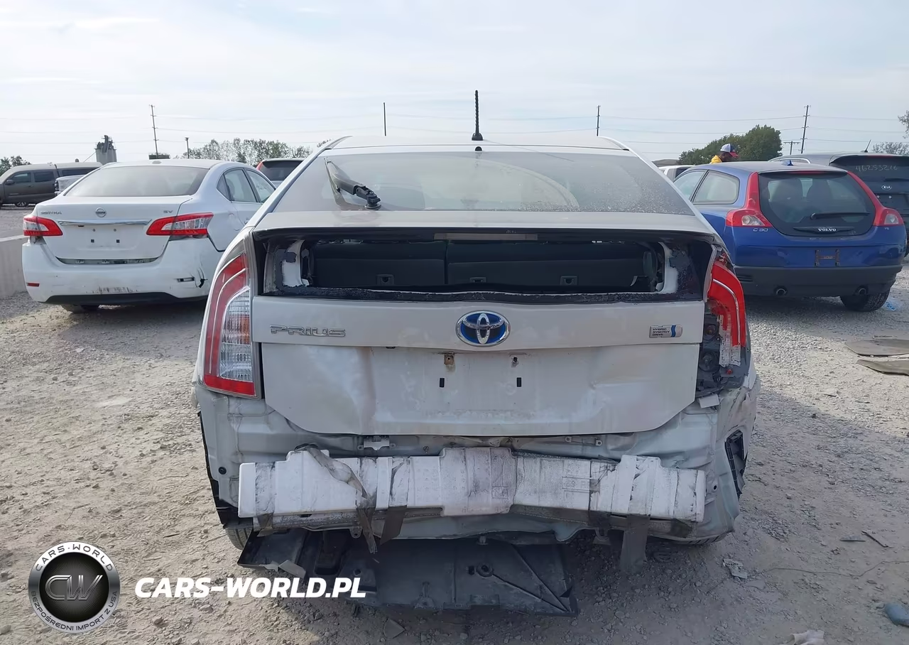 2015 Toyota Prius Two VIN:JTDKN3DU4F1928552 - 6