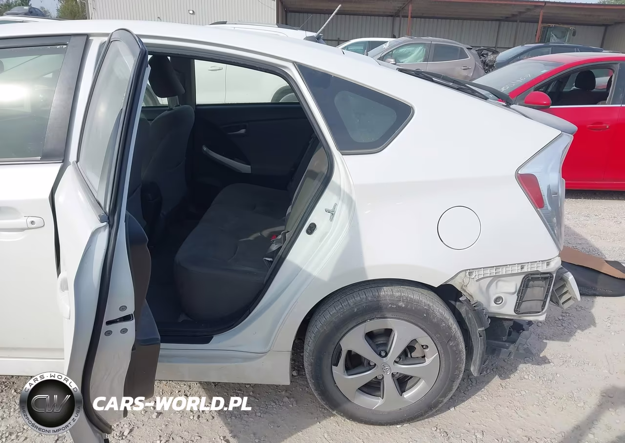 2015 Toyota Prius Two VIN:JTDKN3DU4F1928552 - 8