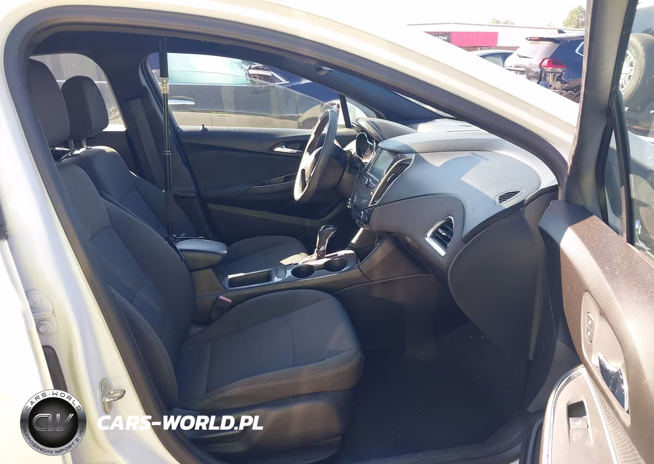 2018 Chevrolet Cruze Lt Auto VIN:1G1BE5SM1J7214519 - 5