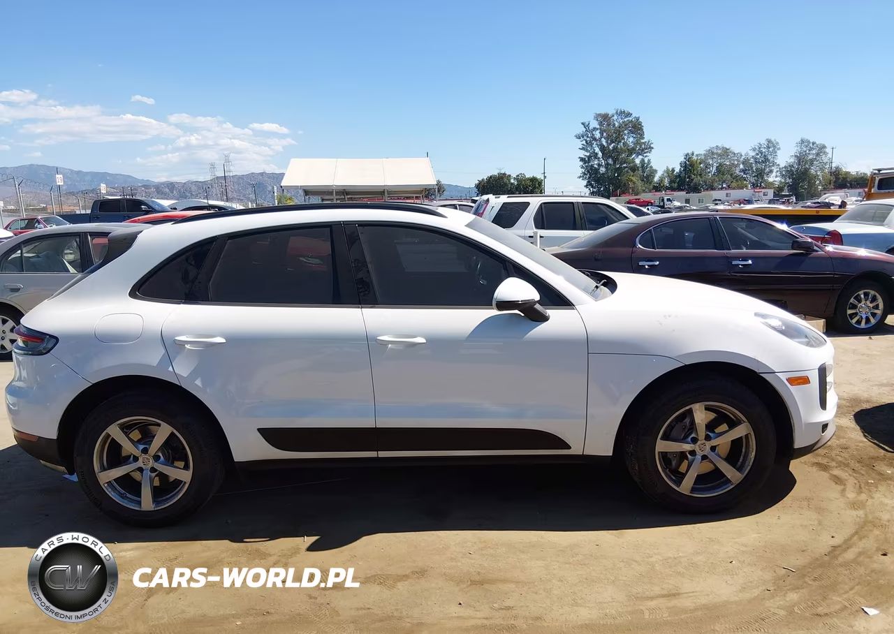 2021 Porsche Macan VIN:WP1AA2A51MLB05902 - 13