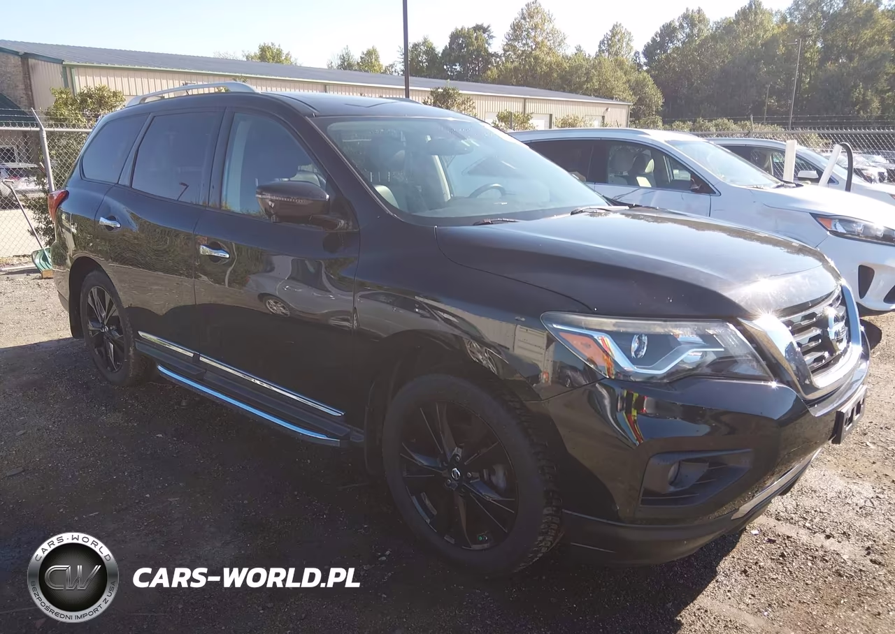 2017 Nissan Pathfinder Platinum