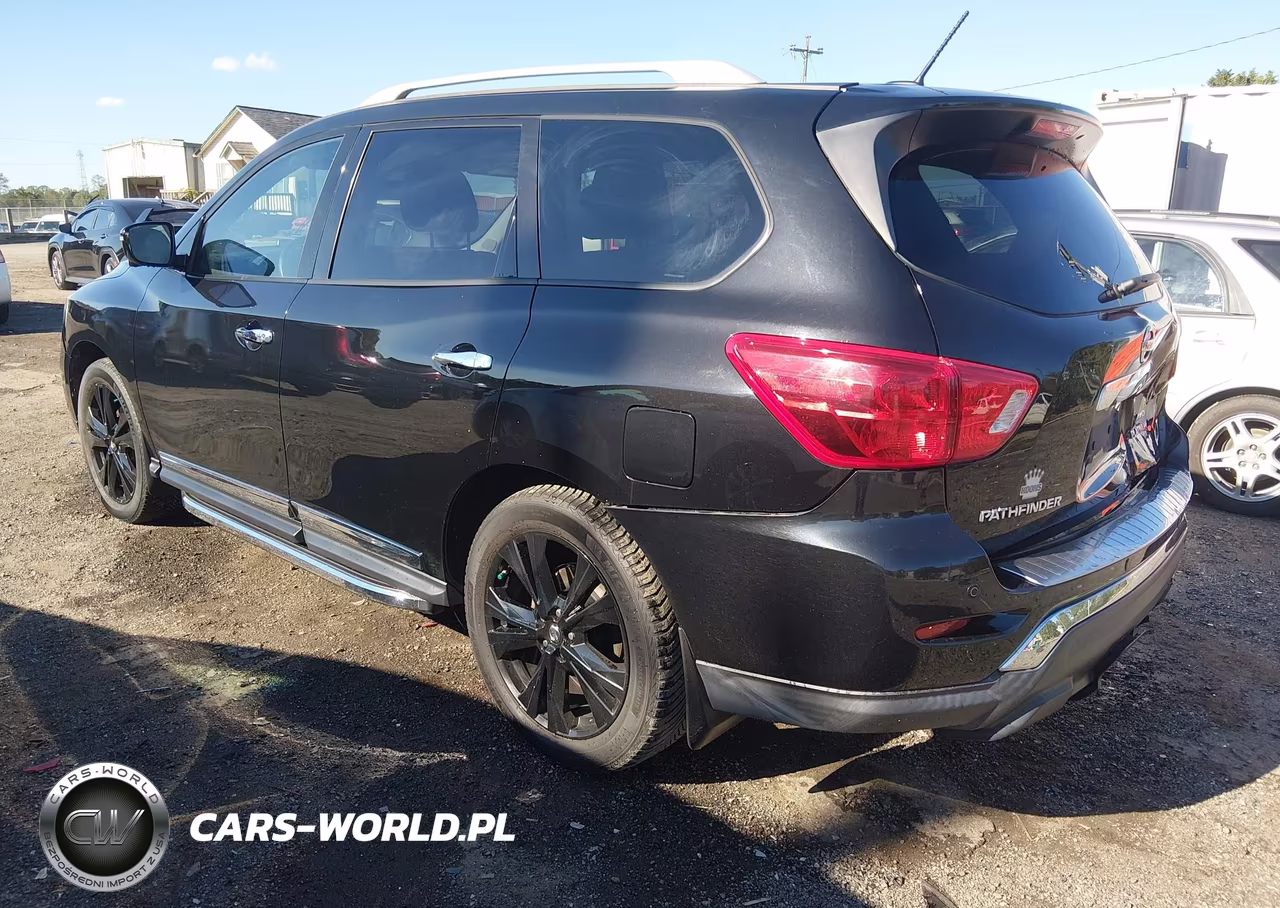 2017 Nissan Pathfinder Platinum VIN:5N1DR2MM4HC659267 - 3