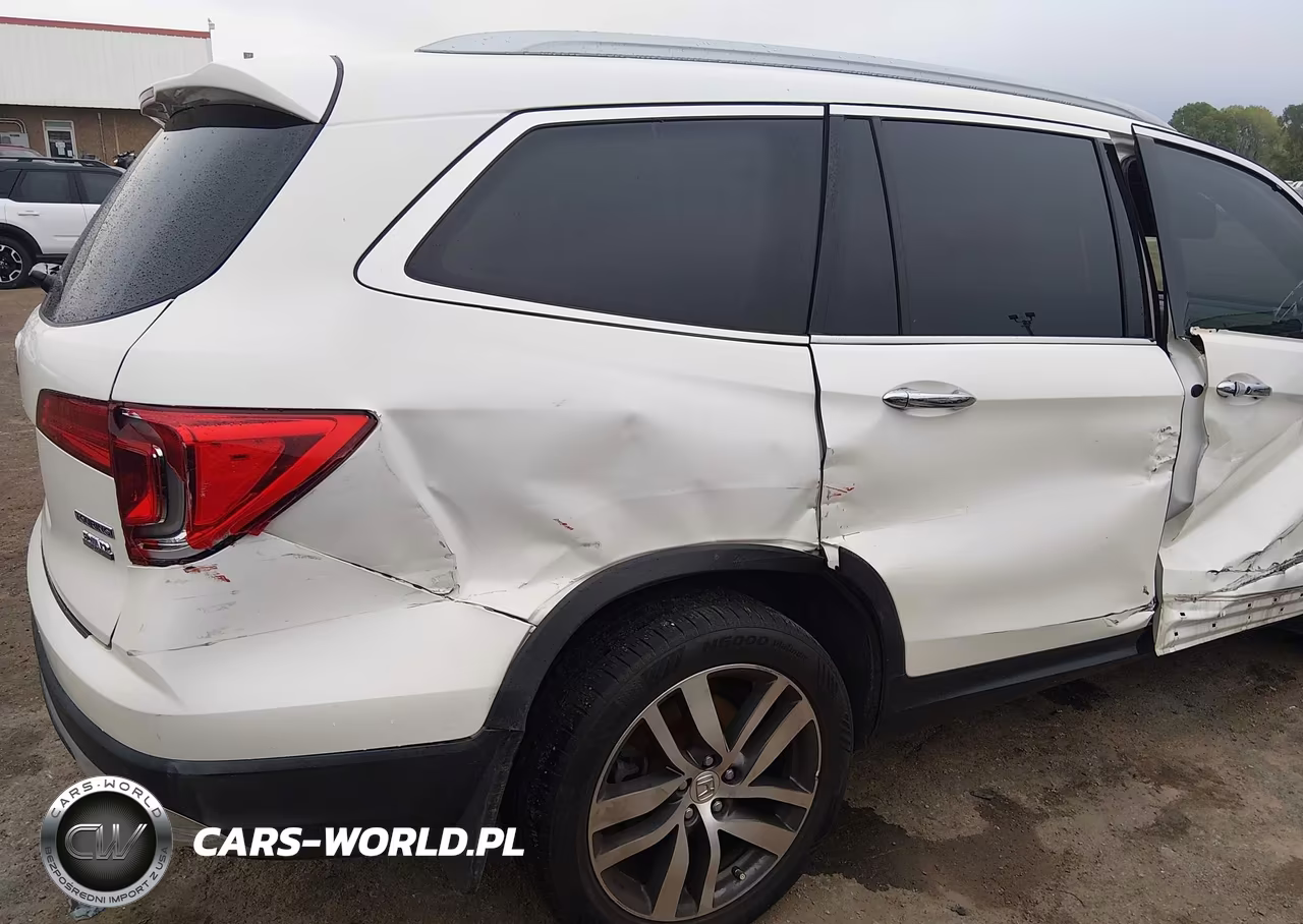 2016 Honda Pilot Touring VIN:5FNYF5H9XGB022794 - 6