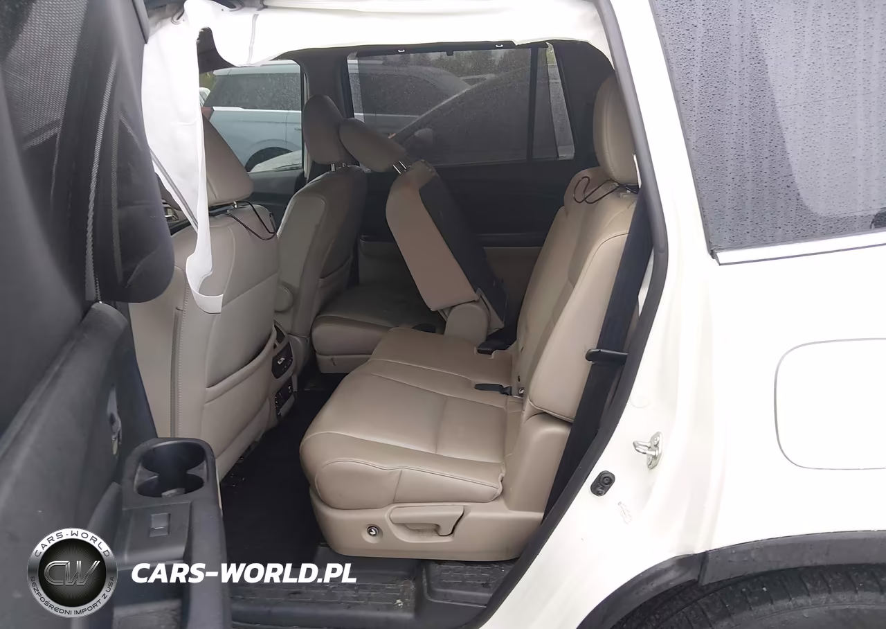 2016 Honda Pilot Touring VIN:5FNYF5H9XGB022794 - 8
