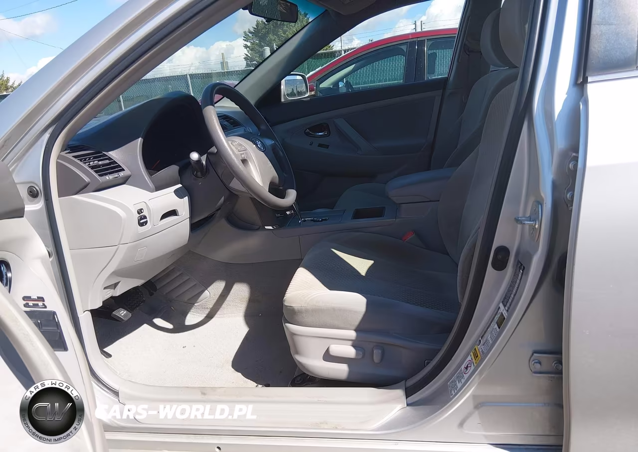 2009 Toyota Camry Le VIN:4T1BE46K99U917594 - 5