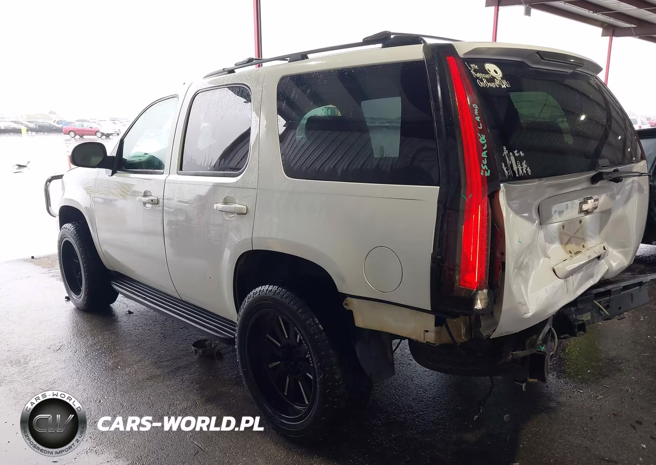 2009 Chevrolet Tahoe Lt2 VIN:1GNEC23379R298075 - 3