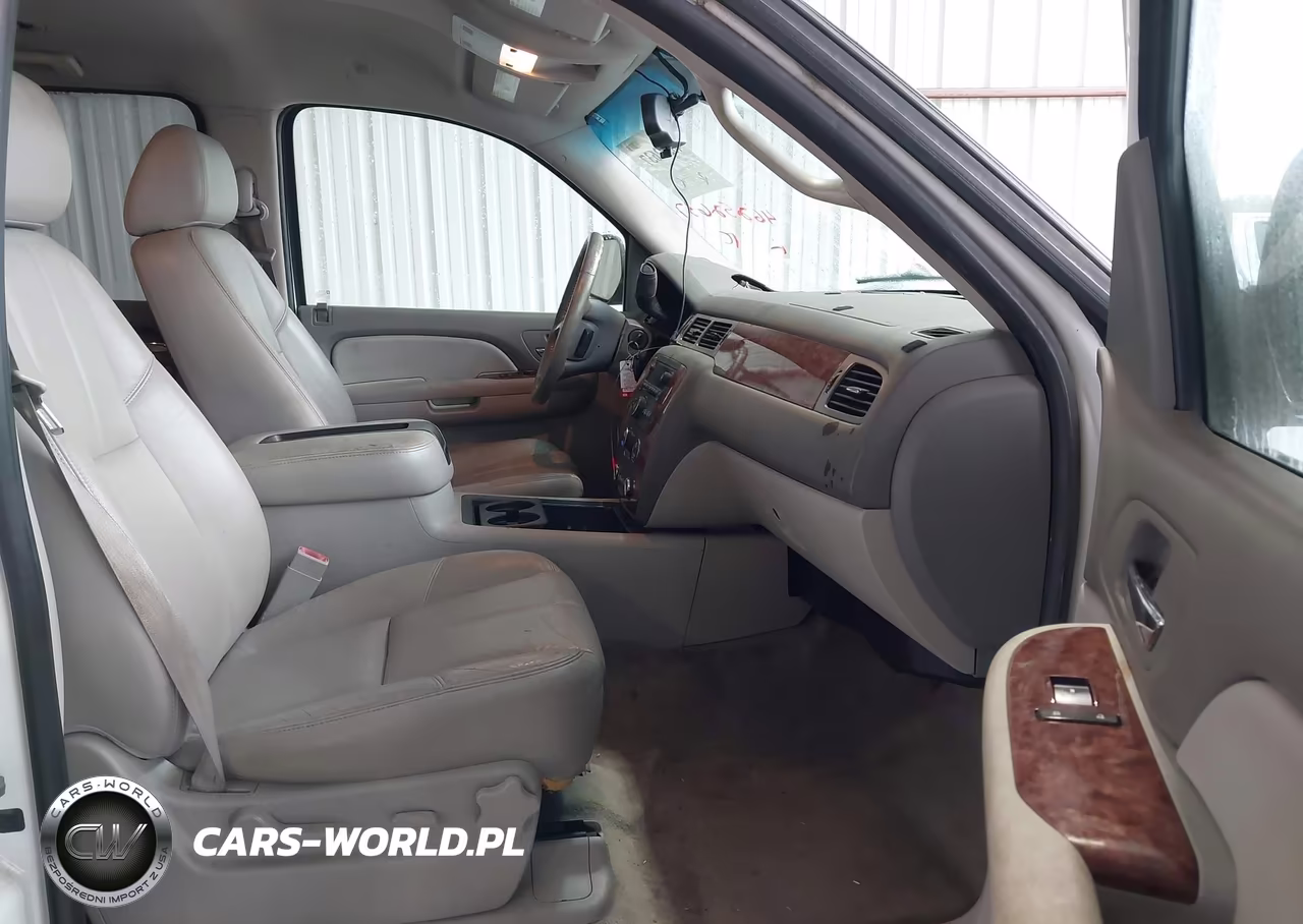 2009 Chevrolet Tahoe Lt2 VIN:1GNEC23379R298075 - 5