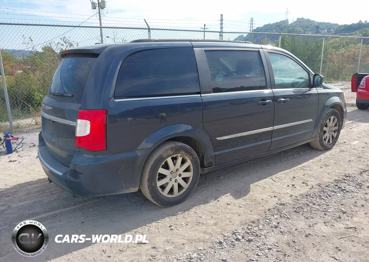 2014 Chrysler Town & Country Touring VIN:2C4RC1BG5ER247994 - 4