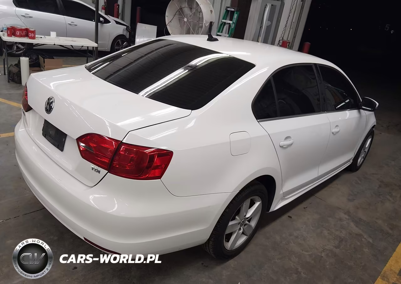 2013 Volkswagen Jetta 2.0L Tdi VIN:3VWLL7AJ0DM258443 - 4