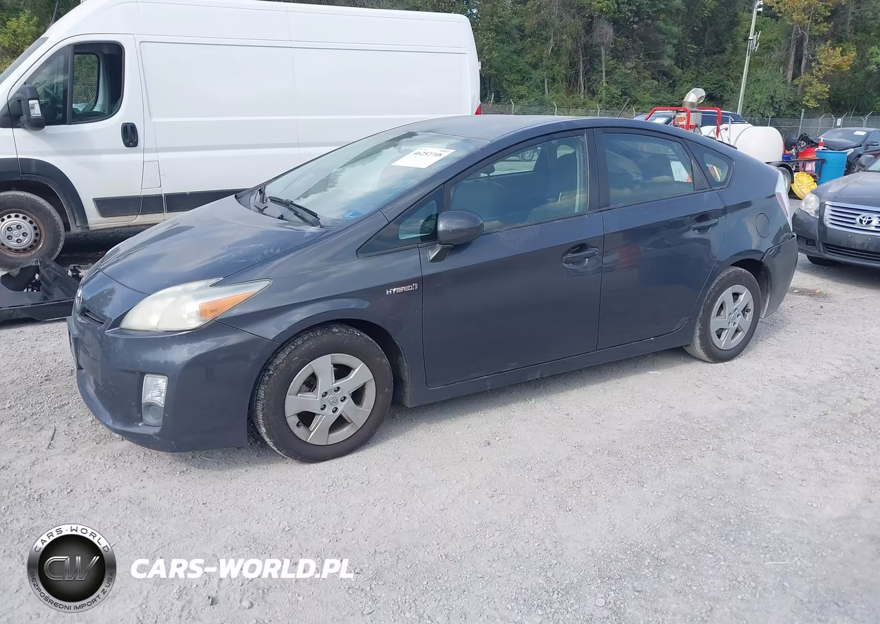 2011 Toyota Prius Two VIN:JTDKN3DU2B1449136 - 2