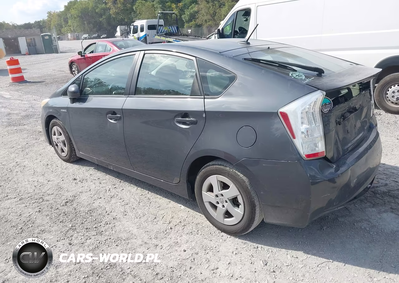 2011 Toyota Prius Two VIN:JTDKN3DU2B1449136 - 3
