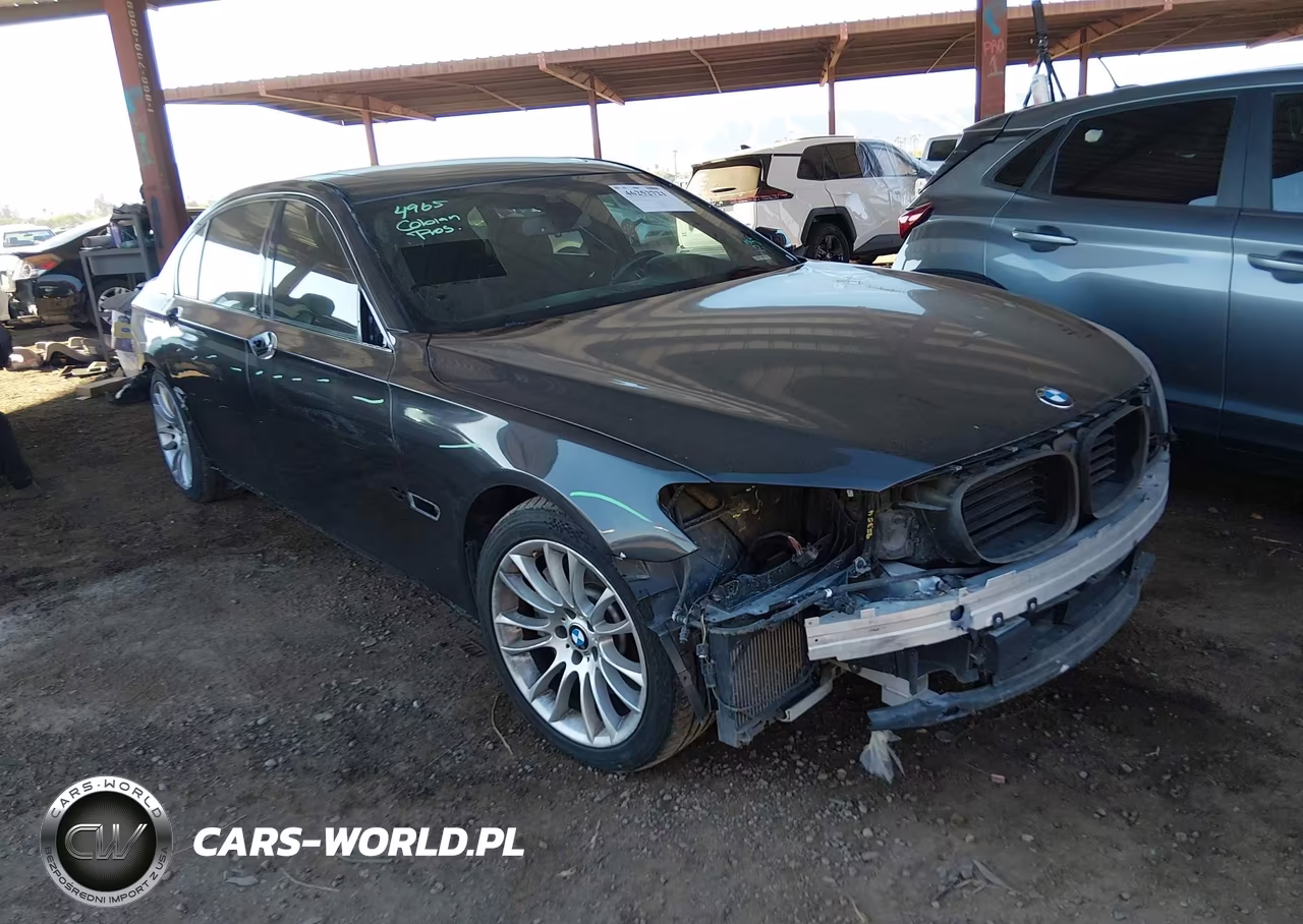 2015 BMW 750Li