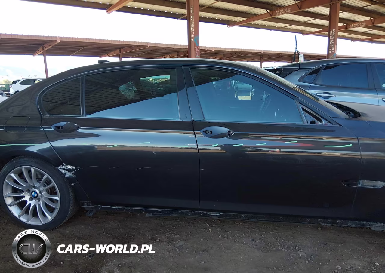 2015 BMW 750Li VIN:WBAYE8C56FD781518 - 14