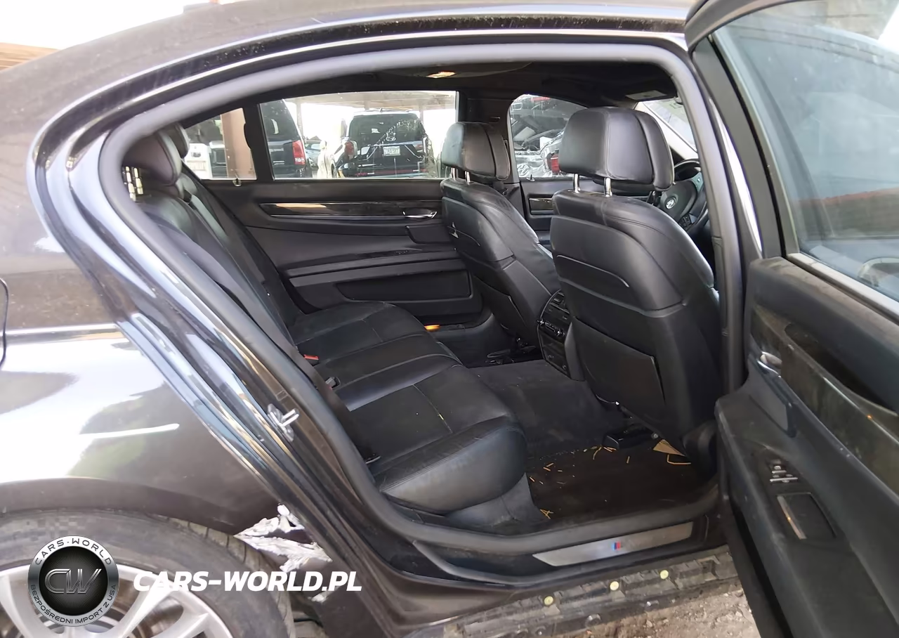 2015 BMW 750Li VIN:WBAYE8C56FD781518 - 8