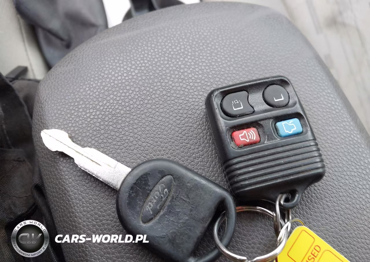 2010 Ford Focus Se VIN:1FAHP3FN8AW234765 - 11
