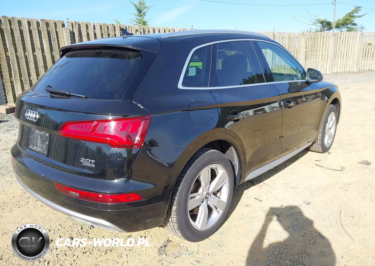 2018 Audi Q5 2.0T Premium-2.0T Tech Premium VIN:WA1BNAFY1J2004586 - 4