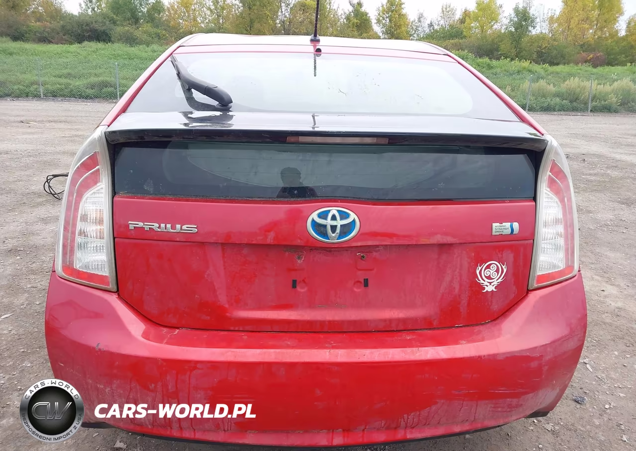 2013 Toyota Prius Two VIN:JTDKN3DU7D5632107 - 16