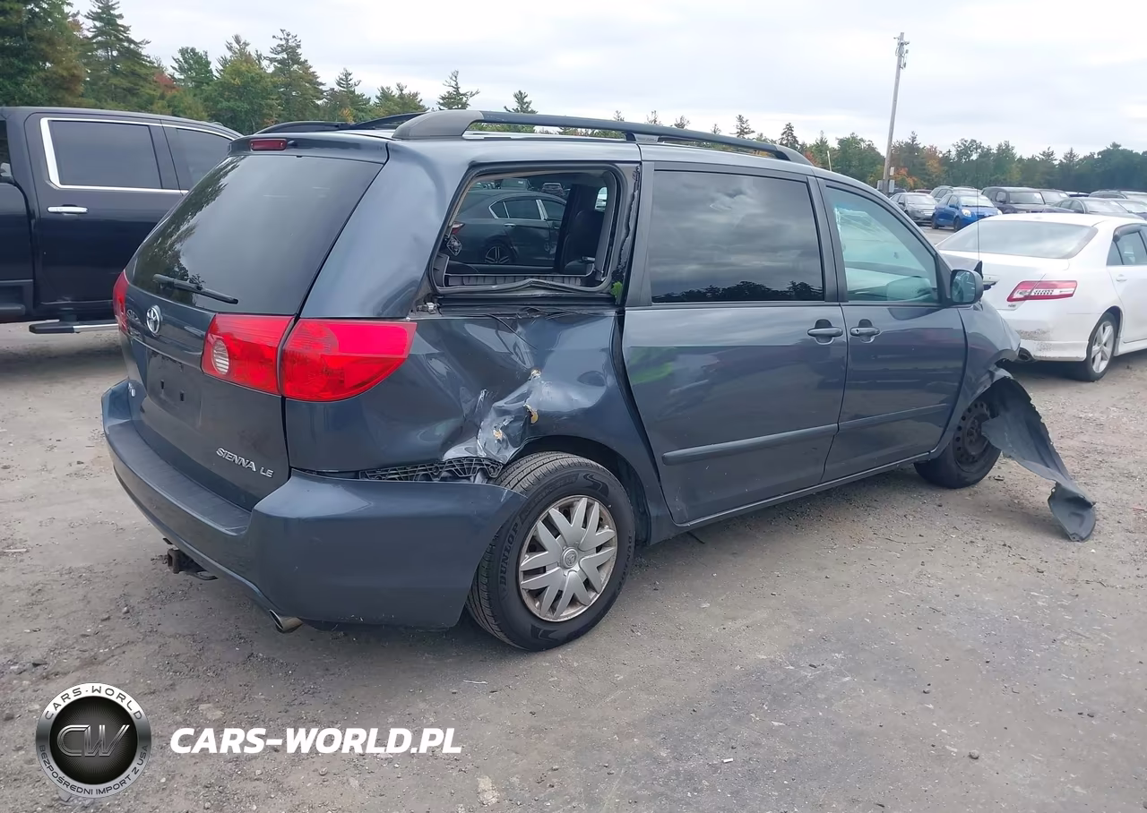 2009 Toyota Sienna Le VIN:5TDZK23C79S235492 - 4