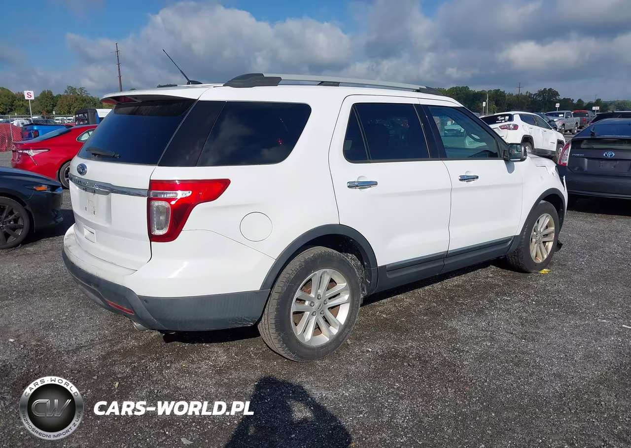 2014 Ford Explorer Xlt VIN:1FM5K7D82EGB25732 - 4