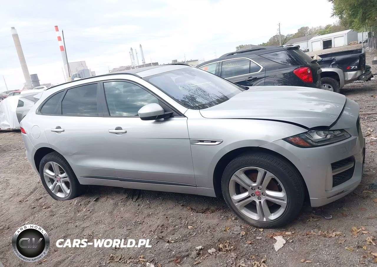 2017 Jaguar F-Pace 35T R-Sport VIN:SADCL2BV3HA093647 - 13
