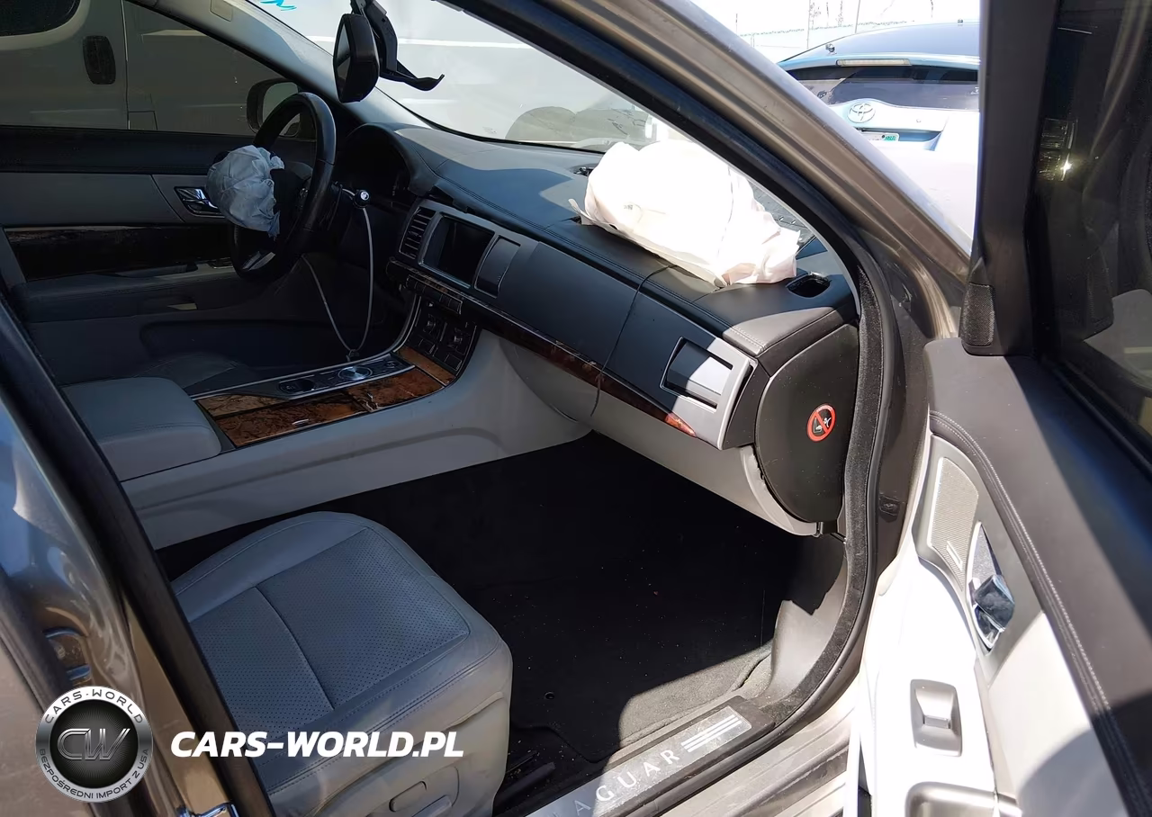 2009 Jaguar Xf Premium Luxury VIN:SAJWA06B19HR10434 - 5