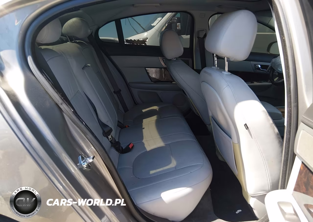 2009 Jaguar Xf Premium Luxury VIN:SAJWA06B19HR10434 - 8