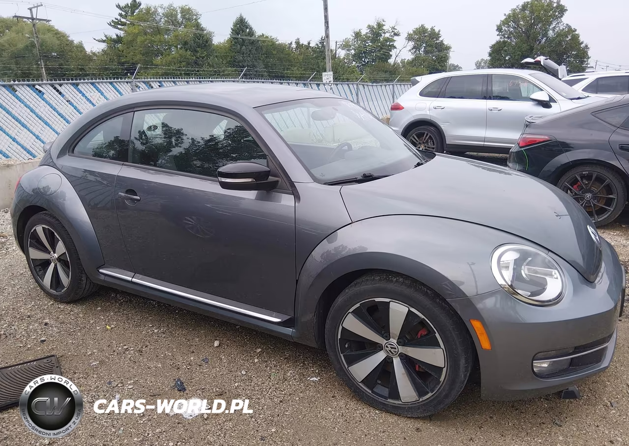 2013 Volkswagen Beetle 2.0T Turbo VIN:3VWV67AT0DM606615 - 13