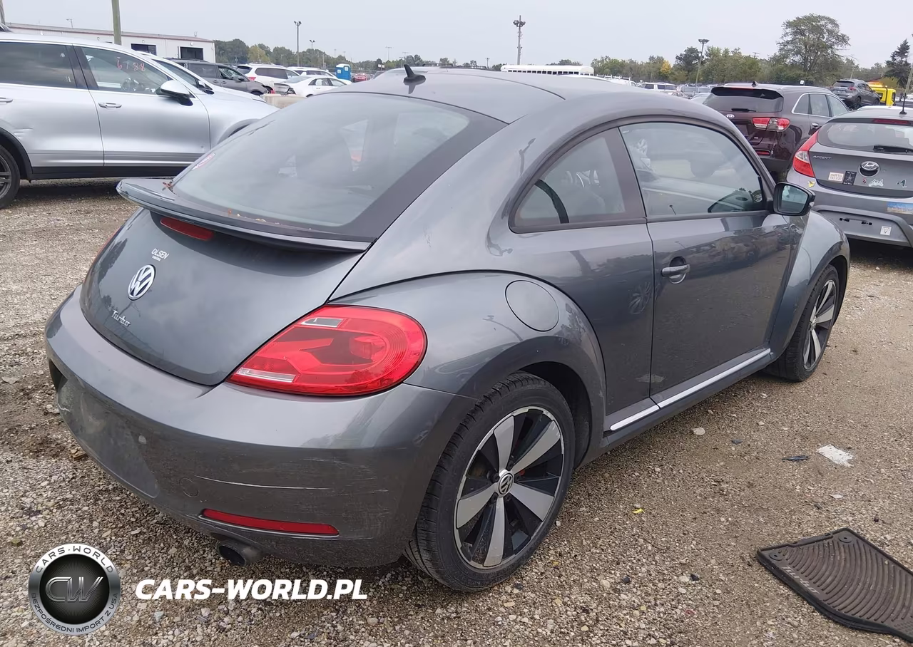 2013 Volkswagen Beetle 2.0T Turbo VIN:3VWV67AT0DM606615 - 4