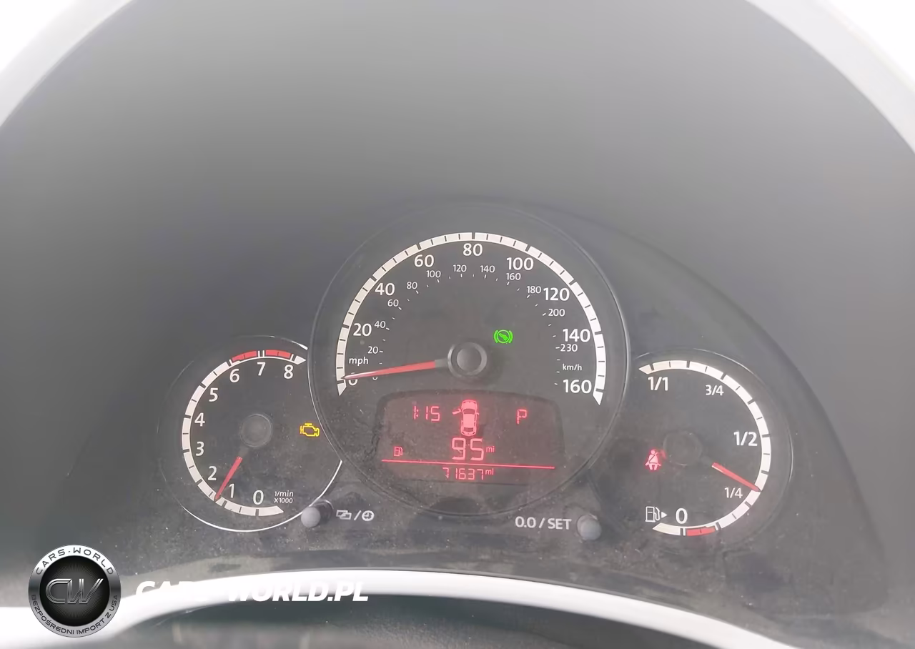 2013 Volkswagen Beetle 2.0T Turbo VIN:3VWV67AT0DM606615 - 7