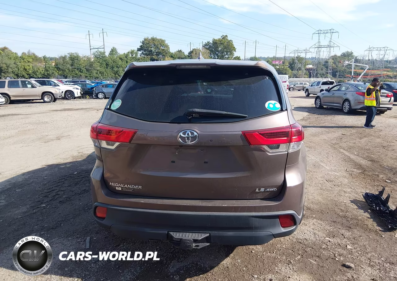 2017 Toyota Highlander Le Plus VIN:5TDBZRFH8HS427662 - 15