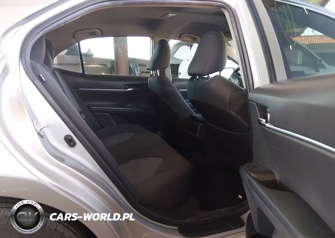 2021 Toyota Camry Le VIN:4T1C11AK4MU421973 - 8