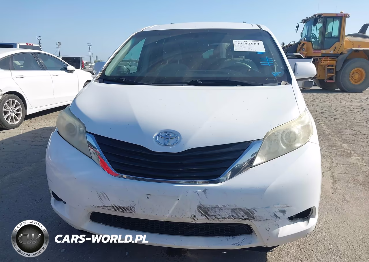 2011 Toyota Sienna Le V6 VIN:5TDKK3DC9BS105631 - 12