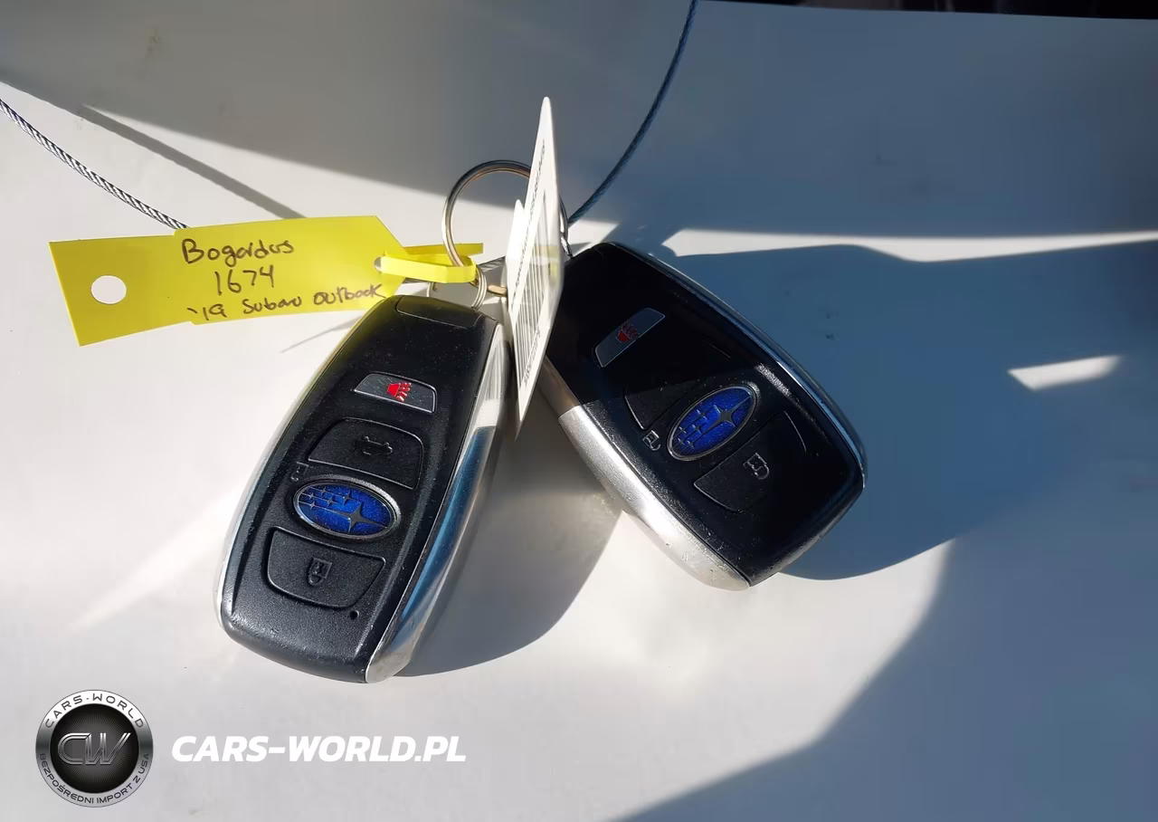 2019 Subaru Outback 3.6R Limited VIN:4S4BSEJC8K3214496 - 11