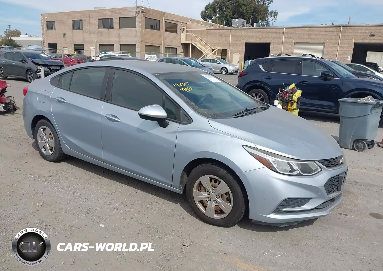 2017 Chevrolet Cruze Ls Auto – zdjęcie 1 z 11